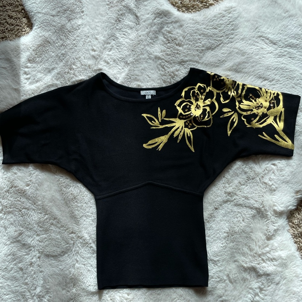 Cache bat wing sweater